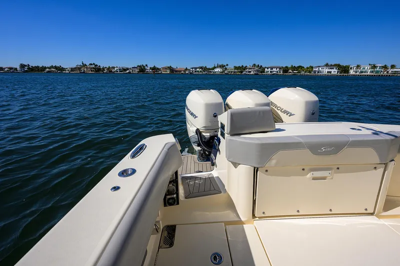 Slide: The Image of Scout 355 LXF 2023 - 81