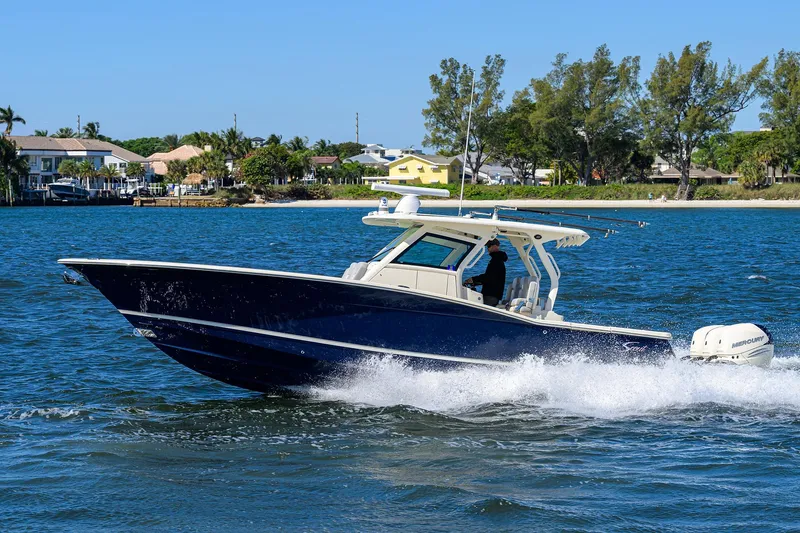 Slide: The Image of Scout 355 LXF 2023 - 91