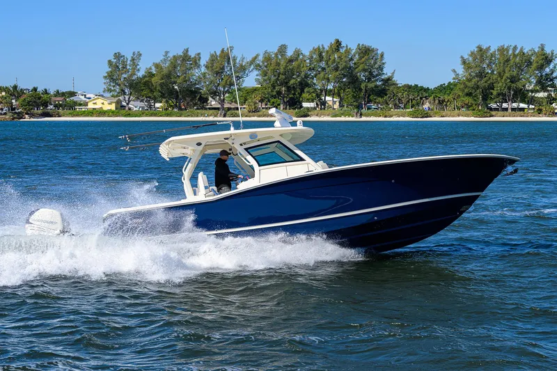 Slide: The Image of Scout 355 LXF 2023 - 93