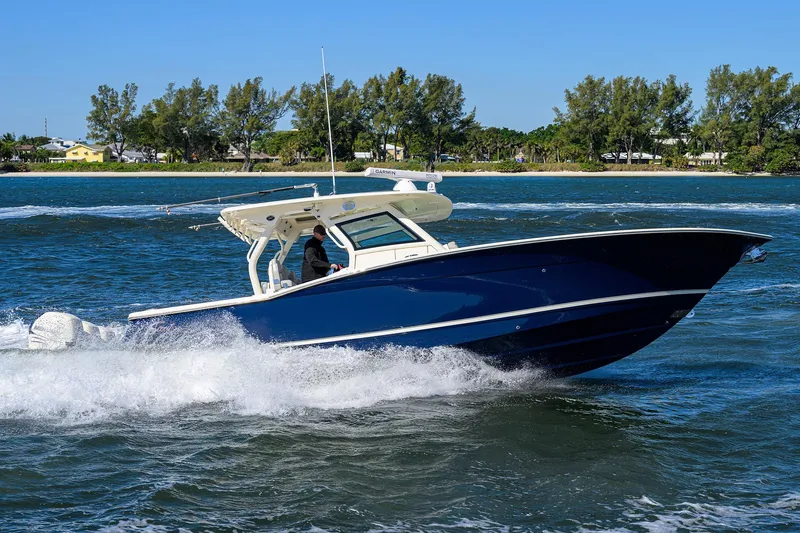 Slide: The Image of Scout 355 LXF 2023 - 96