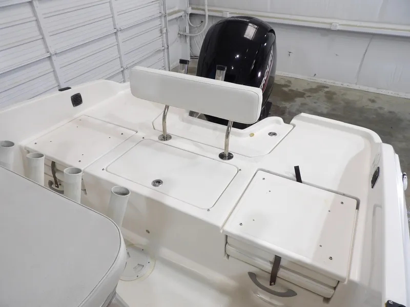 Slide: The Image of Bayliner Trophy T21Bay 2021 - 13