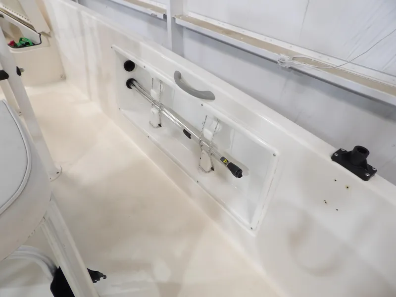 Slide: The Image of Bayliner Trophy T21Bay 2021 - 15