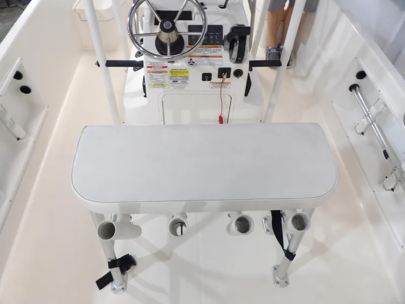 Slide: The Image of Bayliner Trophy T21Bay 2021 - 16