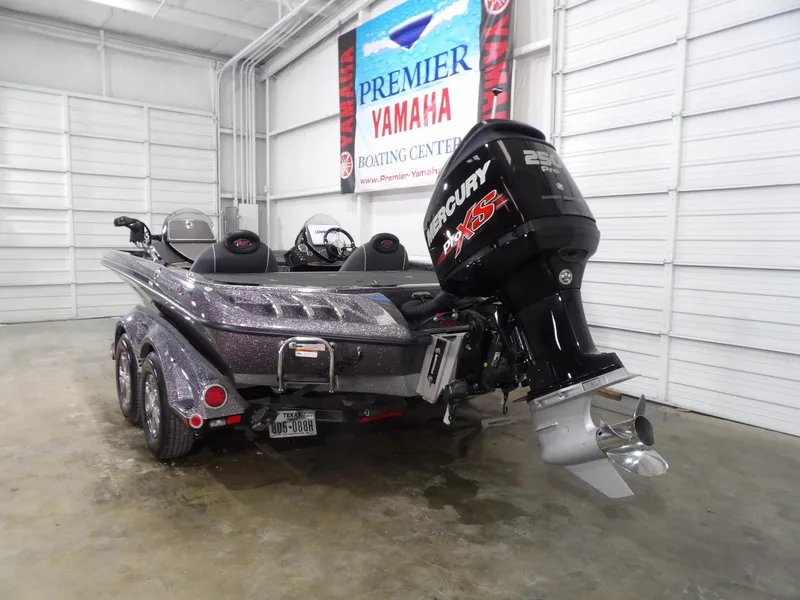 Slide: The Image of Ranger Z520L 2015 - 10