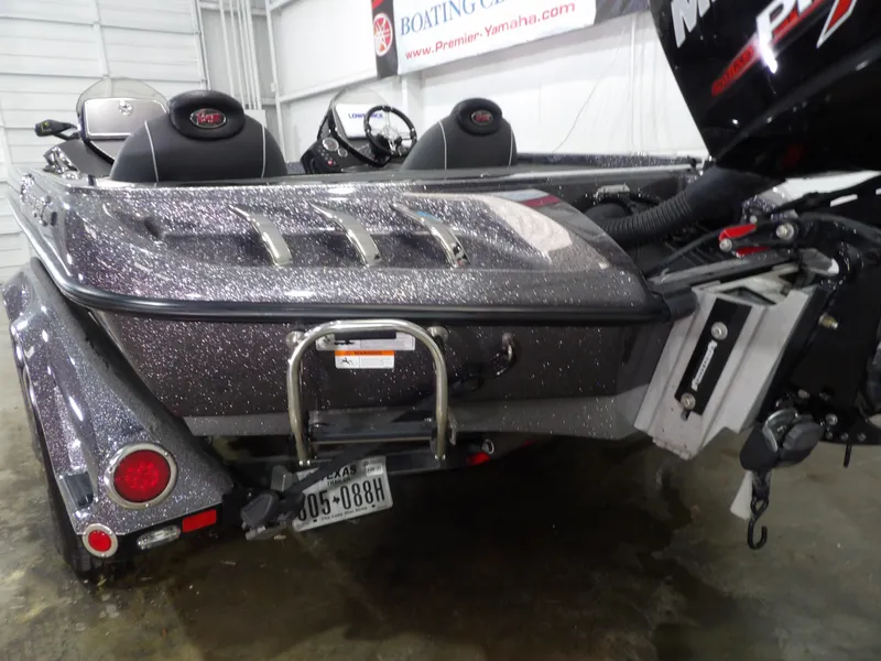 Slide: The Image of Ranger Z520L 2015 - 15