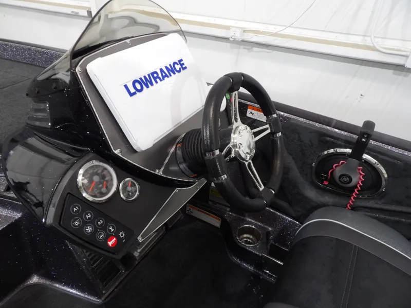 Slide: The Image of Ranger Z520L 2015 - 17