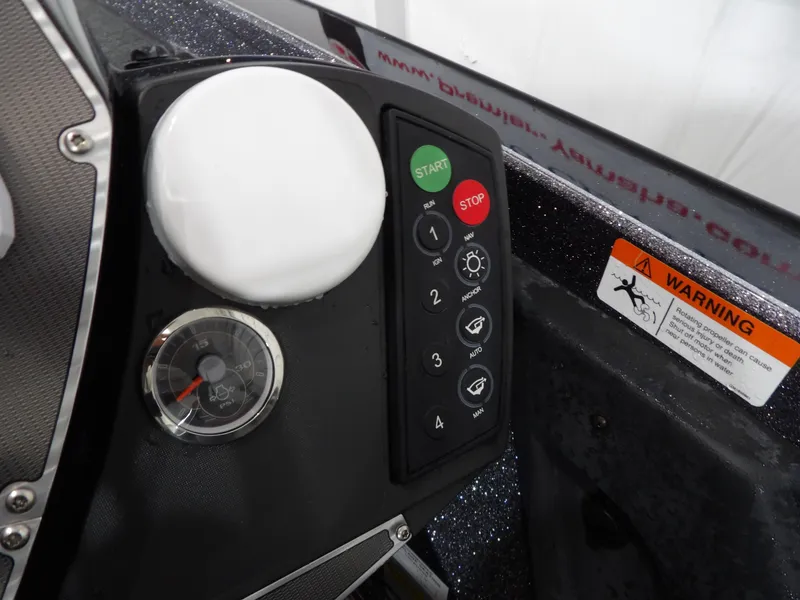 Slide: The Image of Ranger Z520L 2015 - 20