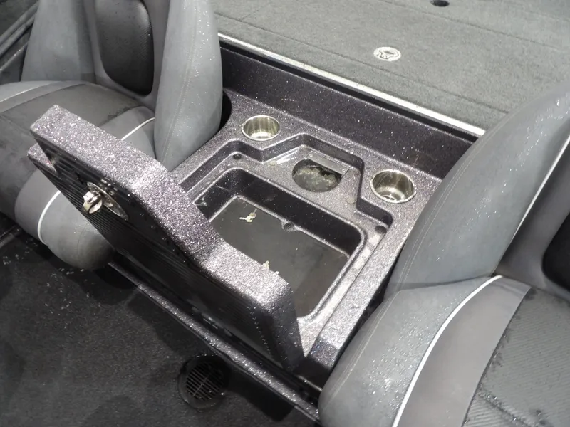 Slide: The Image of Ranger Z520L 2015 - 25