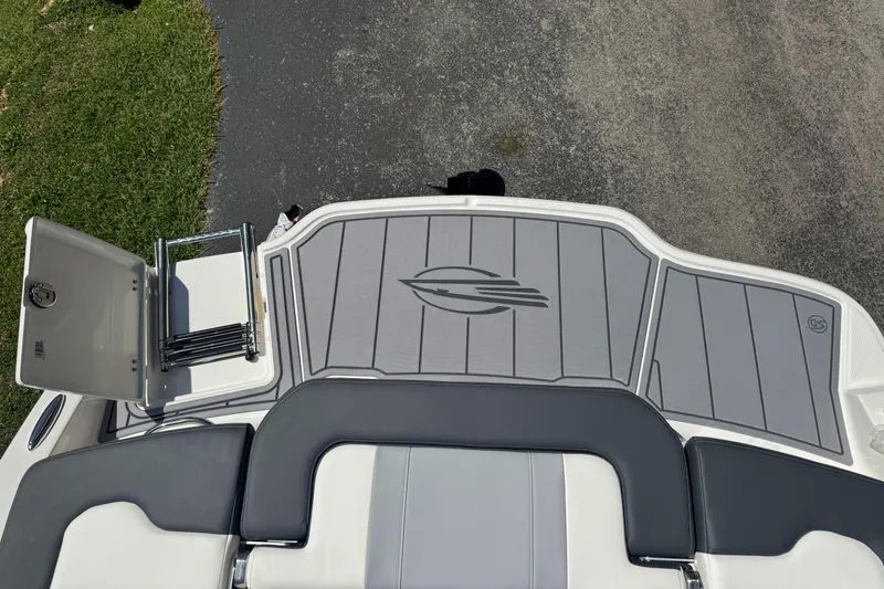 Slide: The Image of Rear view of 2024 Chaparral 21 SSi boat deck. - 14