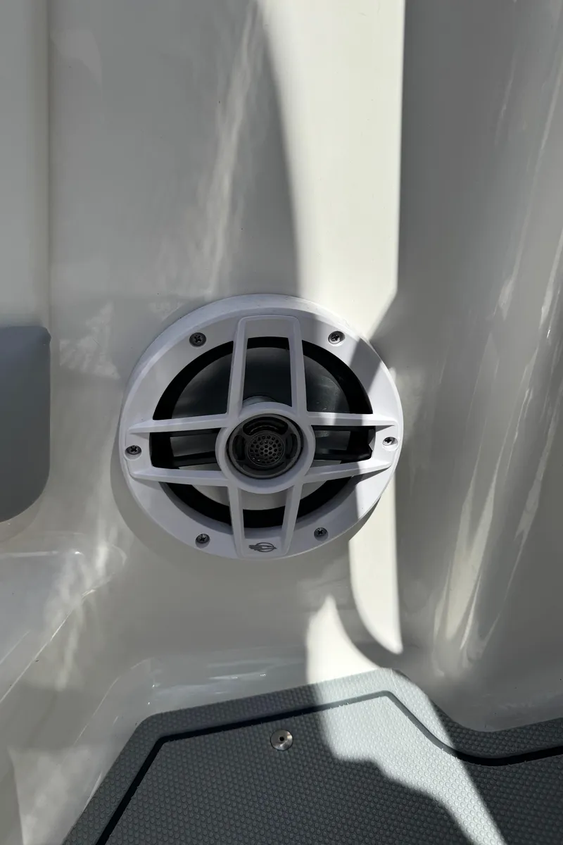 Slide: The Image of Speaker in 2024 Chaparral 21 SSi boat interior. - 17