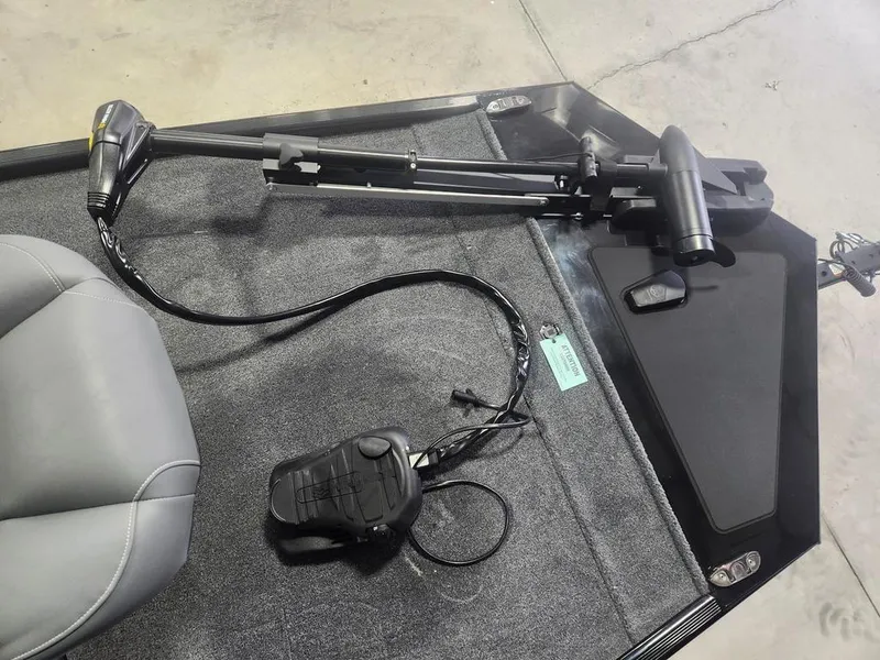 Slide: The Image of 2025 Tracker BASS TRACKER® Classic XL boat interior with trolling motor and seat. - 6