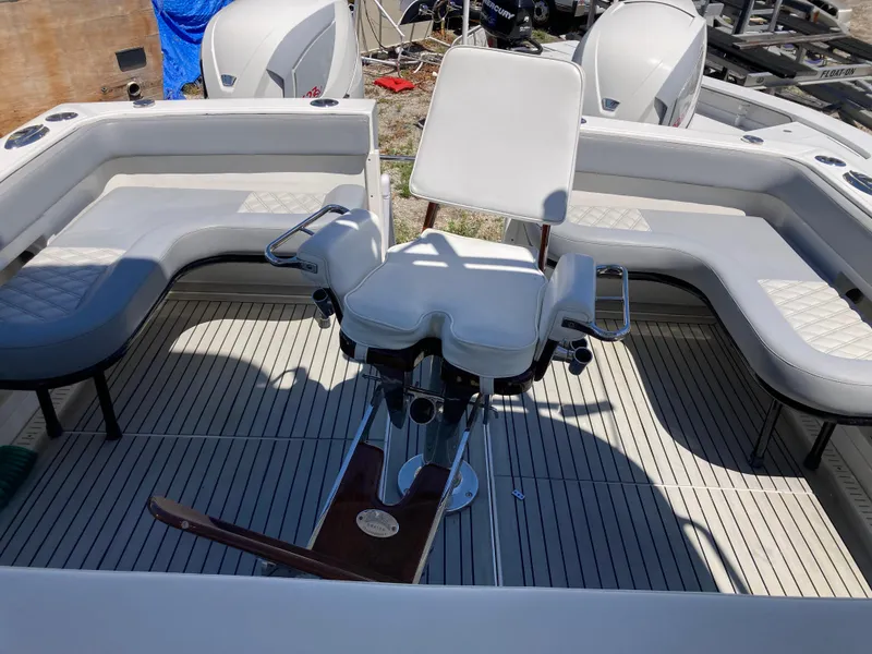 Slide: The Image of 2014 Insetta i45C boat interior with seating and central chair. - 26