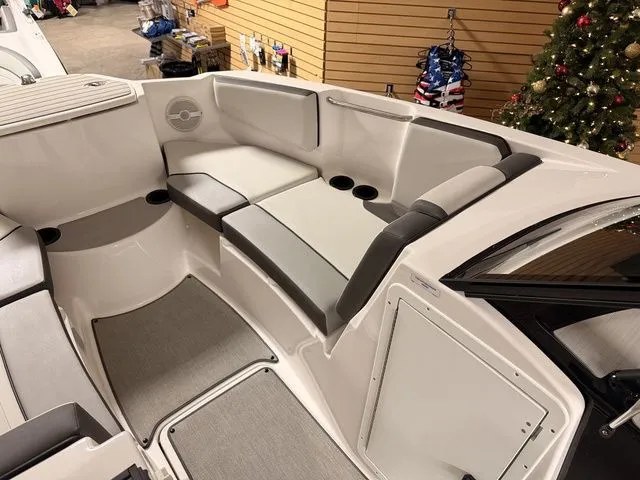 Slide: The Image of Yamaha SX220 2025 - 16