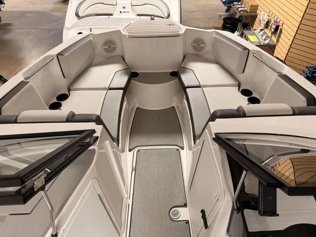 Slide: The Image of Yamaha SX220 2025 - 17