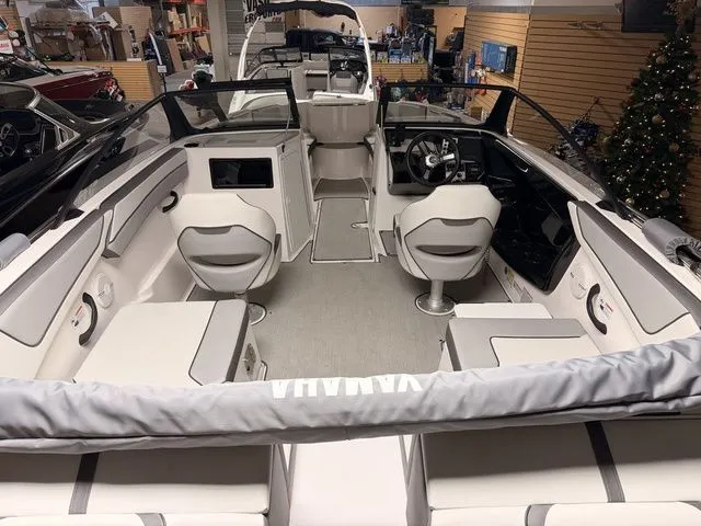 Slide: The Image of Yamaha SX220 2025 - 18