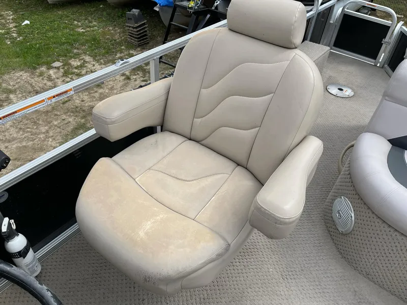 Slide: The Image of Beige captain's chair on 2014 Grand Island 2085 QF pontoon boat. - 13