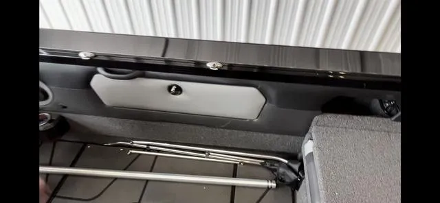 Slide: The Image of Lund 2075 Tyee® Sport 2021 - 10