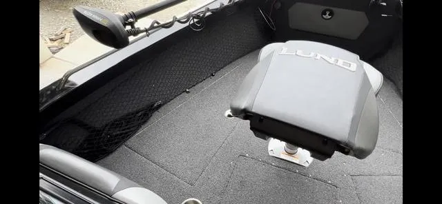 Slide: The Image of Lund 2075 Tyee® Sport 2021 - 17