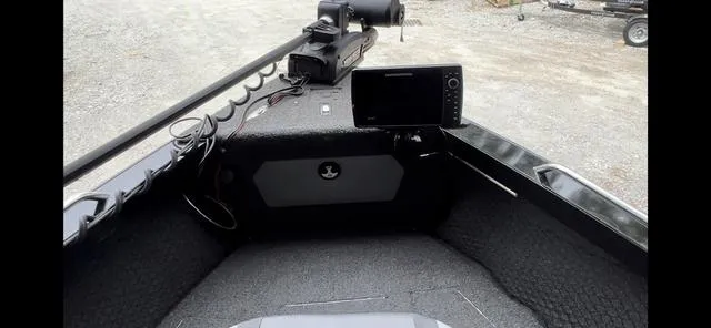 Slide: The Image of Lund 2075 Tyee® Sport 2021 - 19