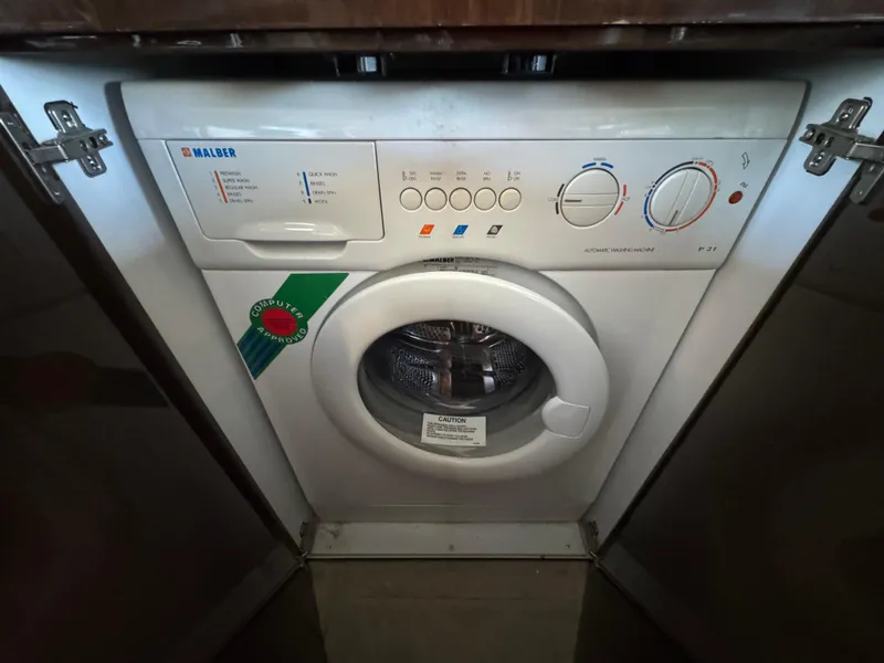 Slide: The Image of 25 2007 Marquis 55 Dryer - 24