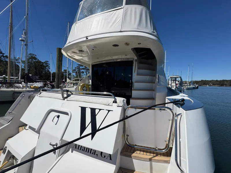 Slide: The Image of 5 2007 Marquis 55 Exterior 5 - 4