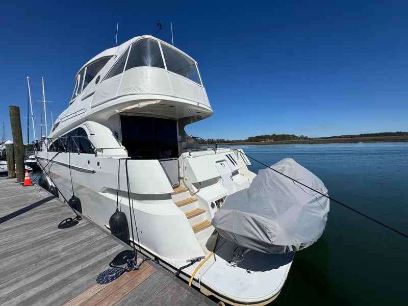 Slide: The Image of 83 2007 Marquis 55 Tender Covered 3 - 69