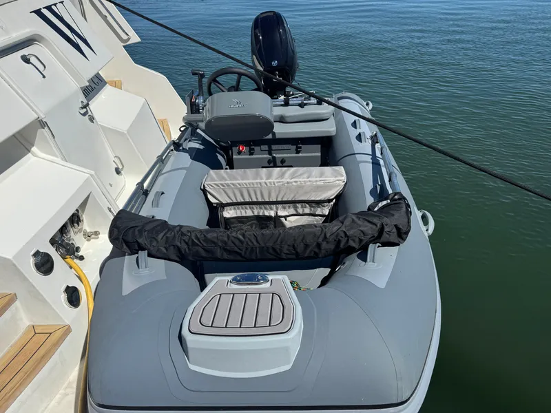 Slide: The Image of 85 2007 Marquis 55 Tender 5 - 71