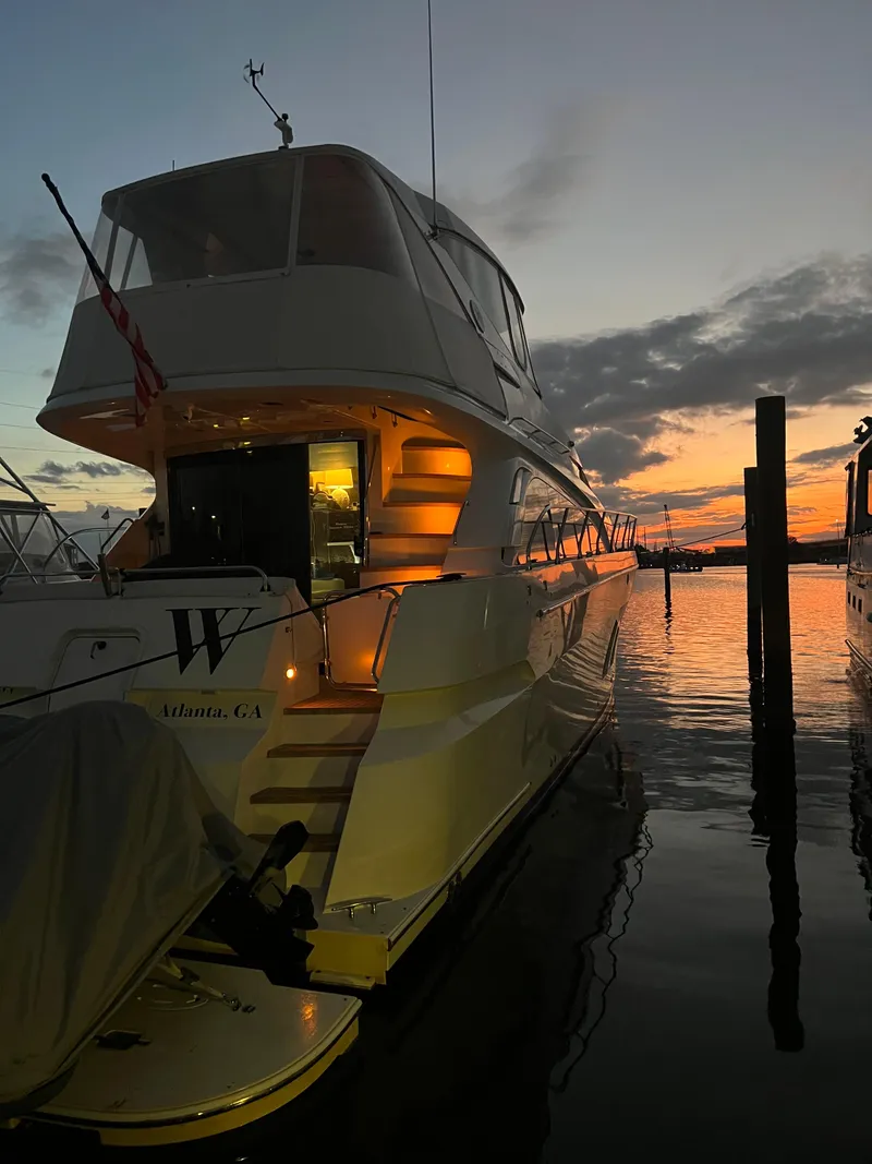 Slide: The Image of 91 2007 Marquis 55 Exterior Aft - 77