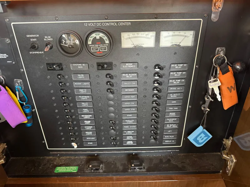 Slide: The Image of 80 2007 Marquis 55 Control Panel 2 - 79