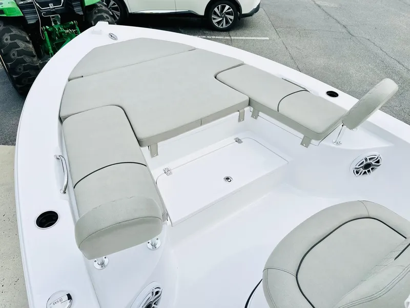 Slide: The Image of Sportsman Masters 227 Bay Boat 2023 - 8