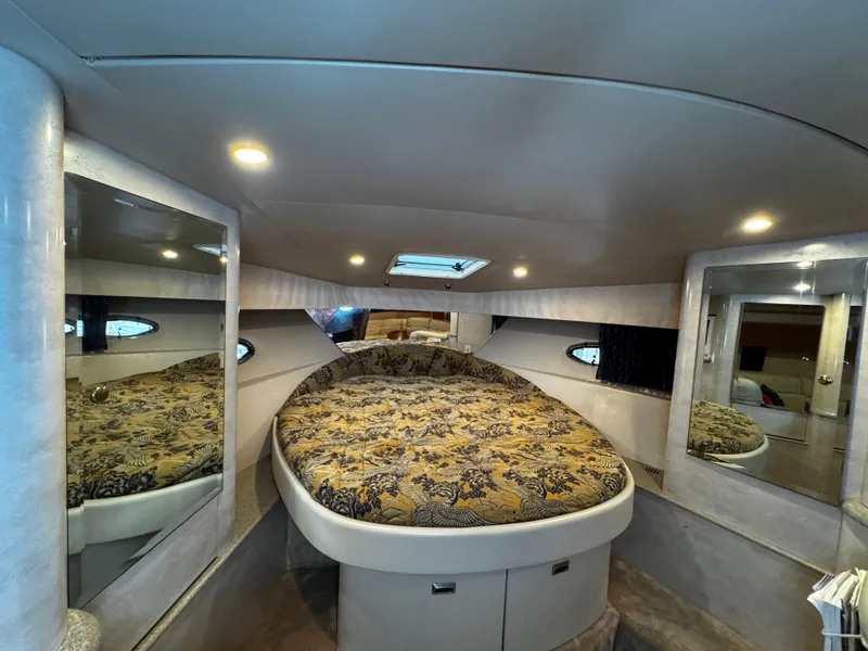 Slide: The Image of Formula 40 Performance Cruiser 2001 - 60