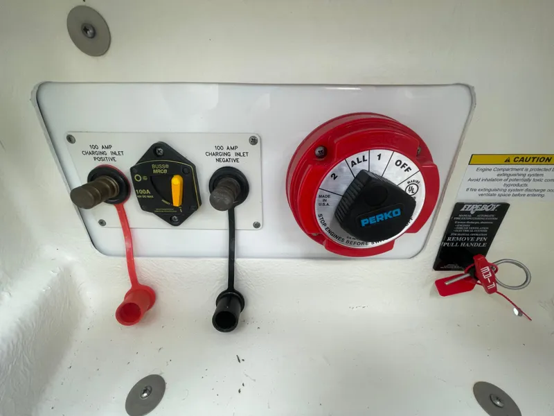 Slide: The Image of Formula 270 Bowrider 2012 - 60