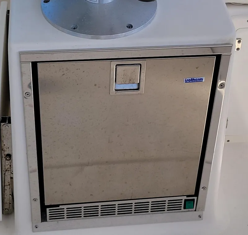 Slide: The Image of 'Betty Jane'  -   NEW Cockpit Icemaker - 21