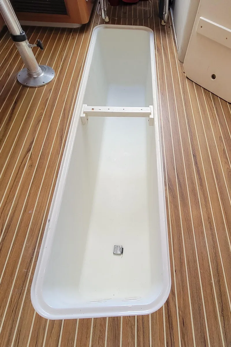 Slide: The Image of 'Betty Jane'  -  Salon Storage  - 37