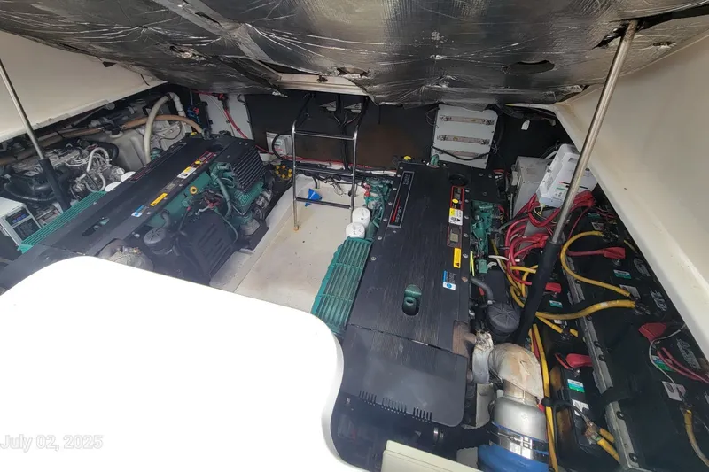 Slide: The Image of 'Betty Jane' - Twin 435 HP D6 Volvos (932 hrs.) - 43