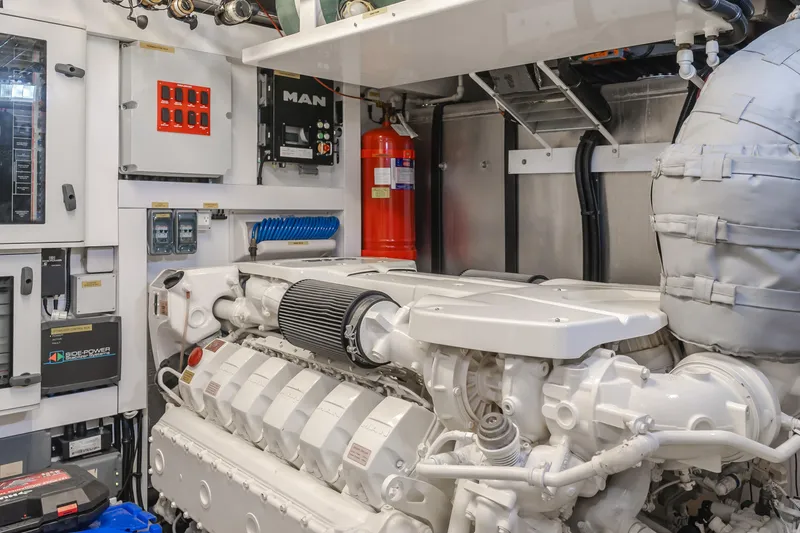 Slide: The Image of Sunseeker 75 Yacht 2017 - 56