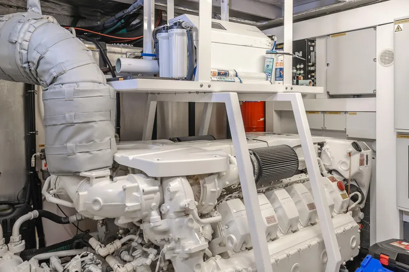 Slide: The Image of Sunseeker 75 Yacht 2017 - 57