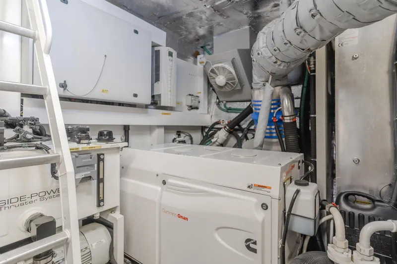 Slide: The Image of Sunseeker 75 Yacht 2017 - 59