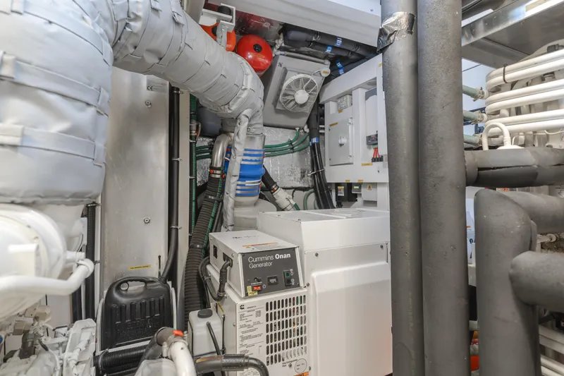 Slide: The Image of Sunseeker 75 Yacht 2017 - 60