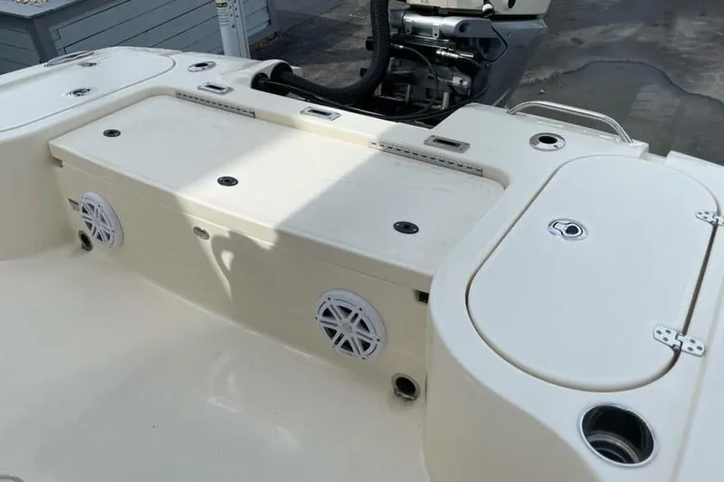 Slide: The Image of 2023-Scout-231-XSB-MarineMax - 17