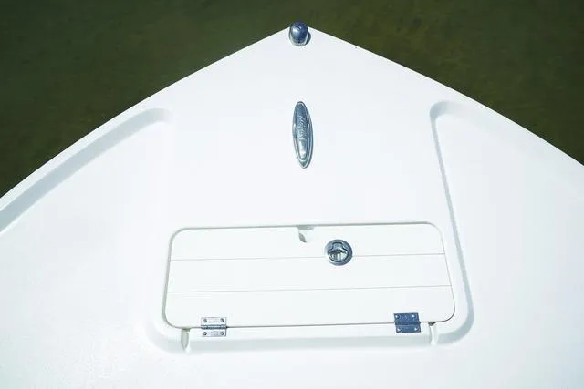 Slide: The Image of Parker Marine 21SE Center Console 2025 - 26