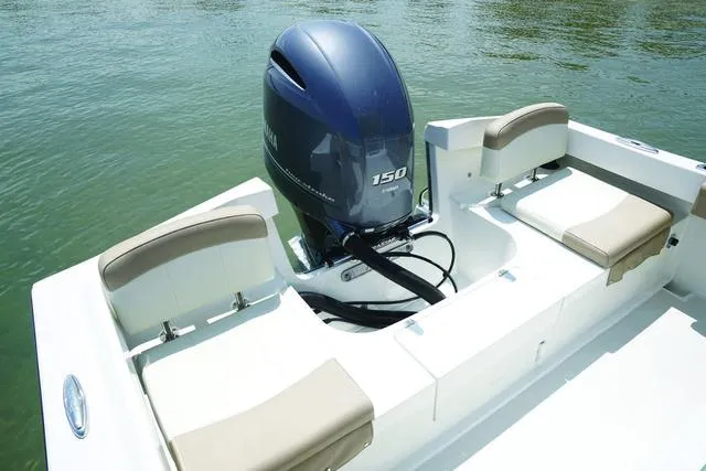 Slide: The Image of Parker Marine 21SE Center Console 2025 - 28