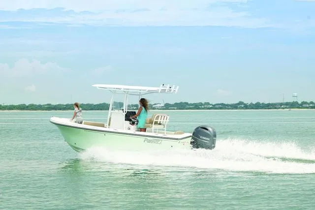 Slide: The Image of Parker Marine 21SE Center Console 2025 - 9