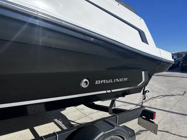 Slide: The Image of Bayliner VR5 Bowrider 2023 - 3
