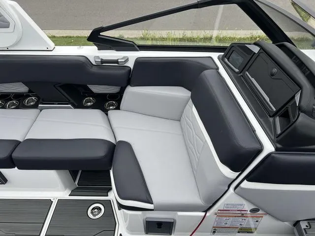 Slide: The Image of Supra SA 400 2025 - 10