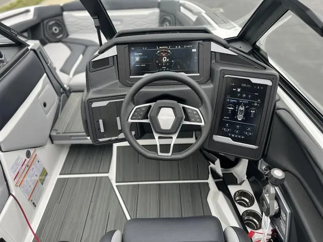 Slide: The Image of Supra SA 400 2025 - 15