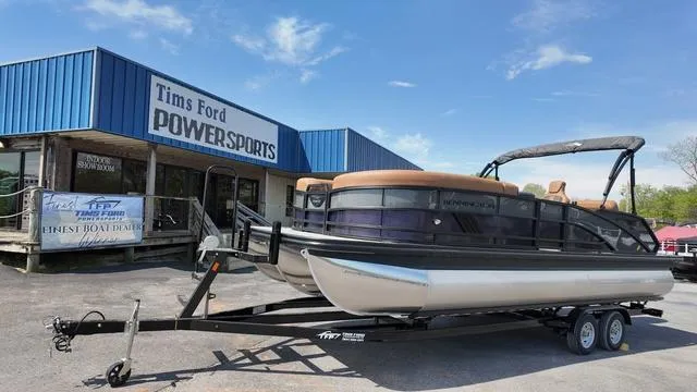 The Image of Bennington M Swingback 24 MSB 2025 - 1