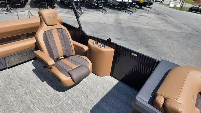 Slide: The Image of Bennington M Swingback 24 MSB 2025 - 18