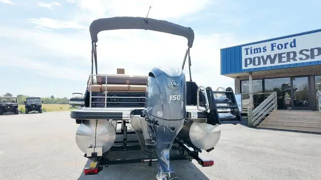 Slide: The Image of Bennington M Swingback 24 MSB 2025 - 4