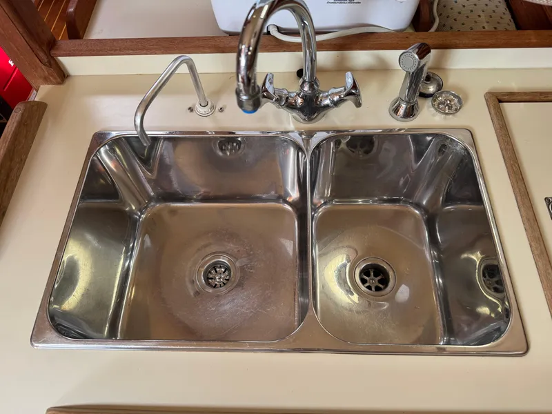 Slide: The Image of Stainless steel double sink on 2002 Island Packet 380 yacht. - 20